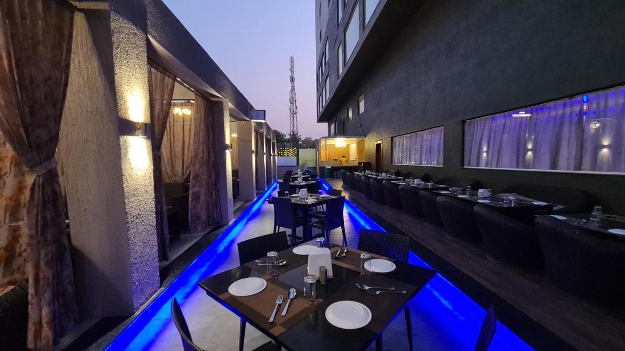Galaxy Club & Hotel Bijapur  Exterior photo